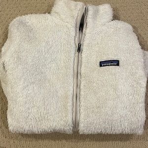 patagonia white fluffy zip up